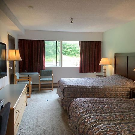 Providence Place Inn Port Hardy Exterior photo